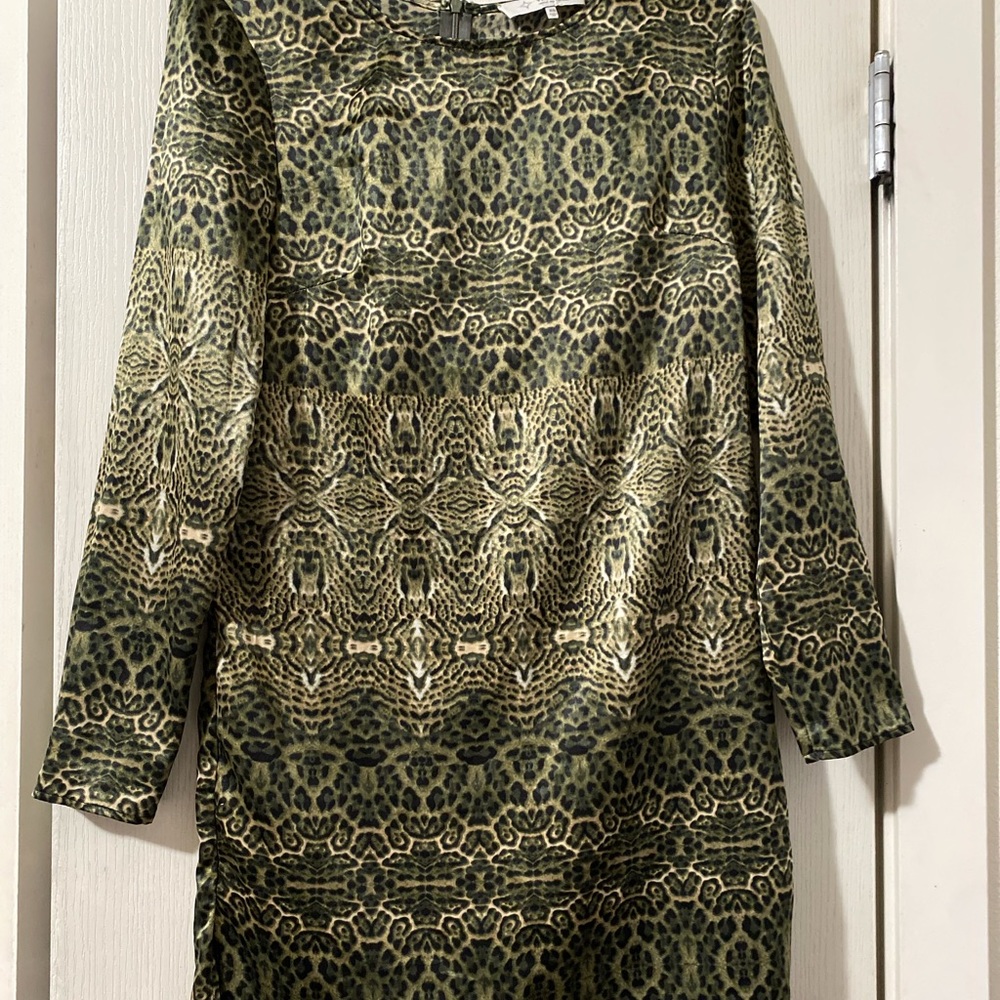 Long sleeve print dress